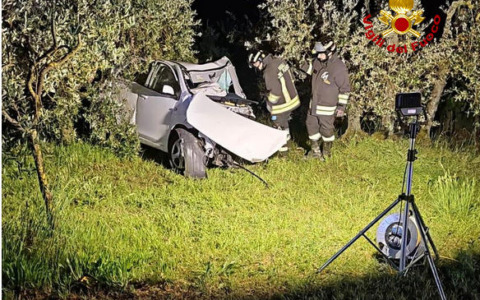 Scontro tra due auto, 31enne muore in provincia di Siena