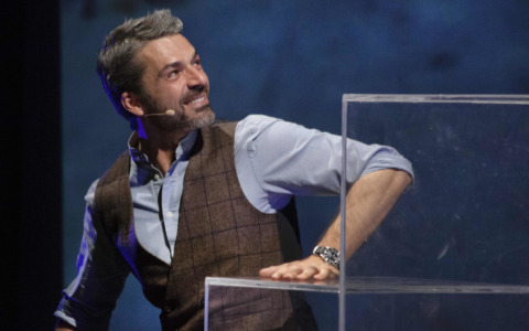 Luca Argentero racconta gli eroi dei giorni nostri