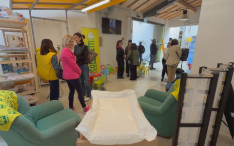 Punto allattamento per le mamme al mercato contadino di Porta San Frediano