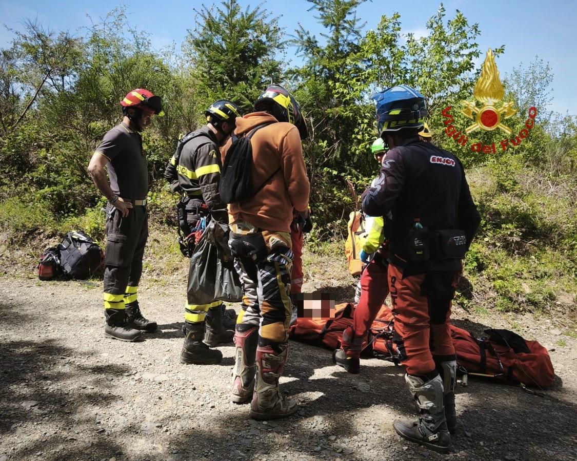 Bibbiena, cade dalla moto durante un’escursione: frattura ad una spalla