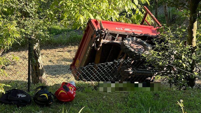 Schiacciato dal trattore, muore 90enne