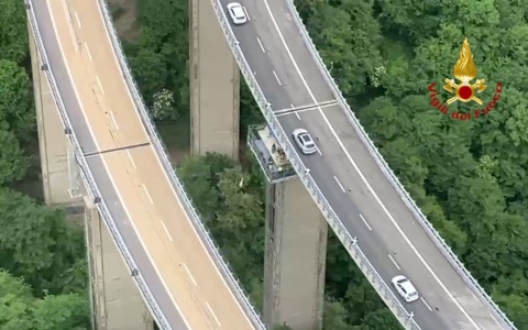 Volo da viadotto sull’A1, muore operaio di 39 anni