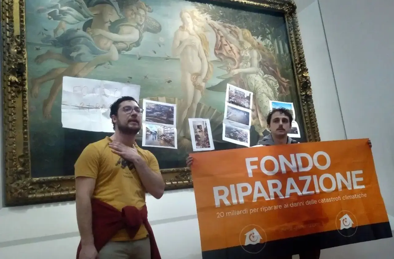 Ultima generazione, assolti tre attivisti per il blitz agli Uffizi