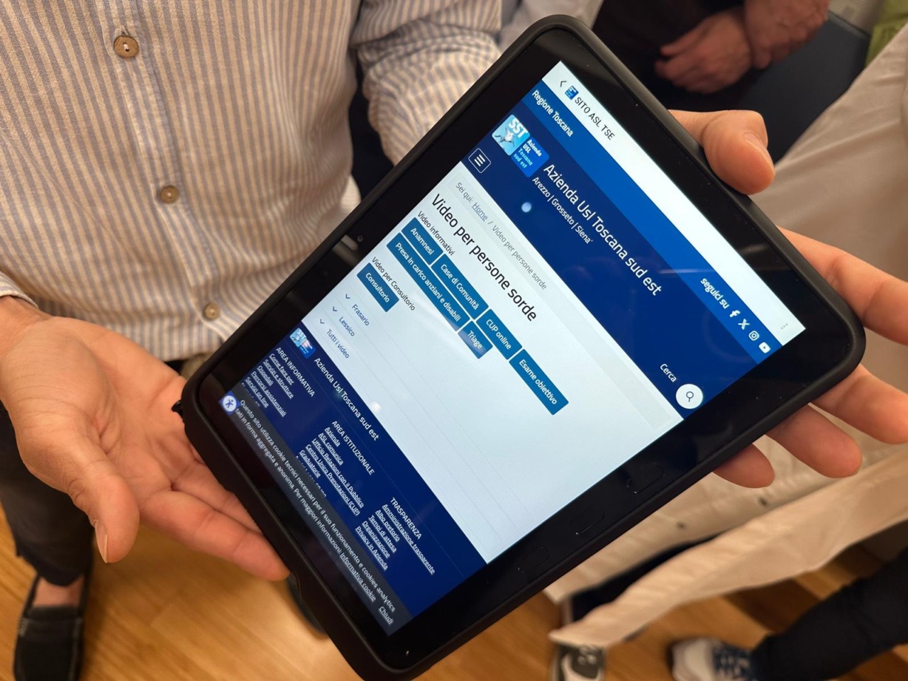 Tablet per le persone sorde e con ipoacusia