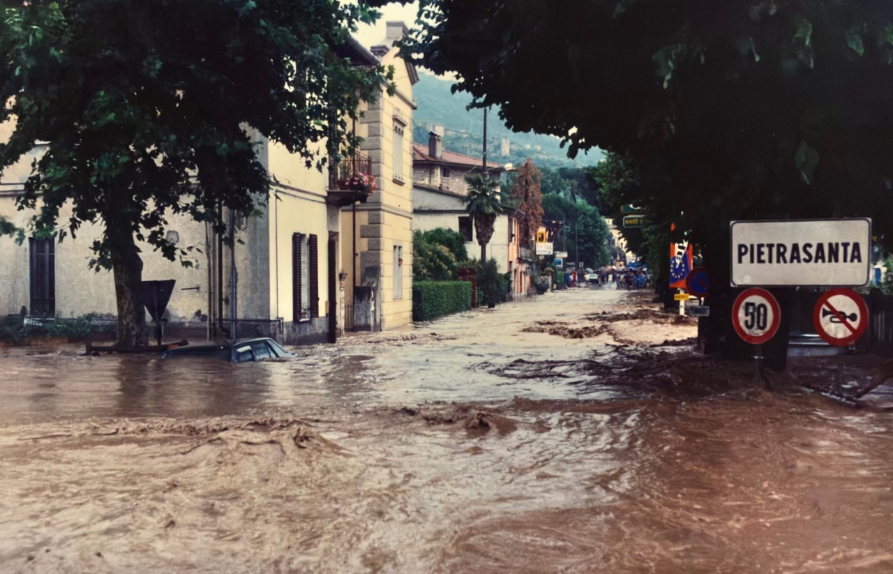 Pietrasanta, una mostra per il trentennale dell’alluvione