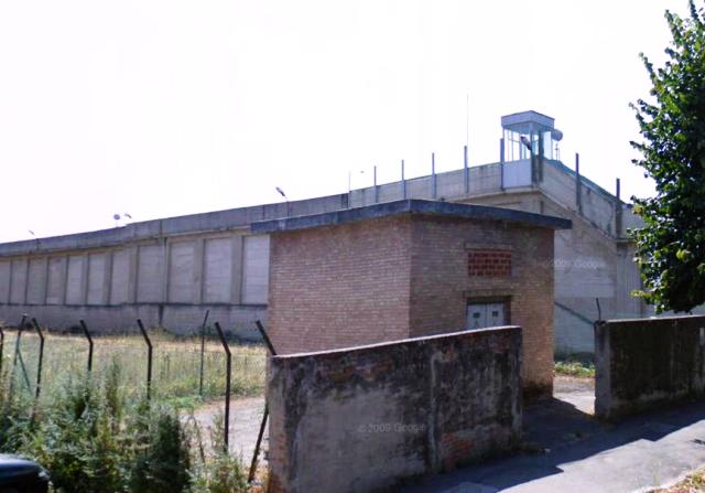 Pisa, violato il divieto di avvicinarsi all’ex moglie: arrestato chirurgo