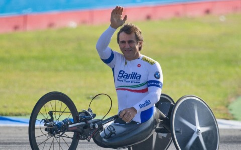 È morto Alex Zanardi, l’ex pilota aveva 59 anni