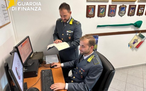 Truffa milionaria a risparmiatori: condannato consulente finanziario. Negli anni aveva spillato oltre 5 milioni di euro