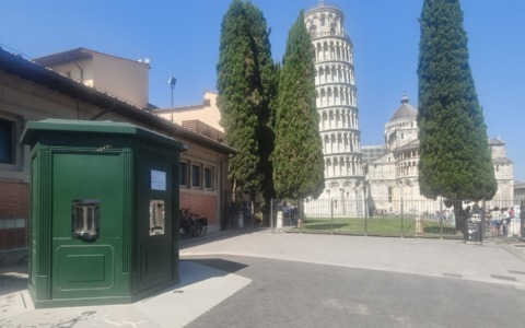 Due fontanelli d’acqua a pochi passi dalla Torre Pendente