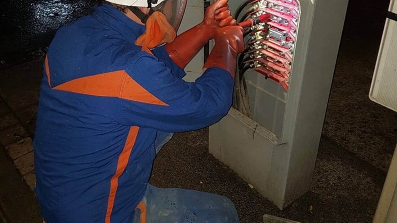 Firenze, doppio blackout nella notte: via la corrente tra Piazzale Michelangelo e zona Cascine