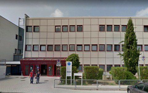Cecina, tecnico aggredito in ospedale: donna sotto choc