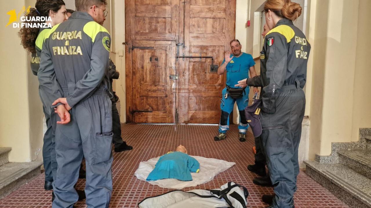 Guardia di Finanza a scuola di primo soccorso