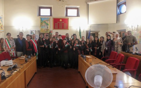 Dal campo profughi alla scuola pisana, il viaggio dei bimbi palestinesi