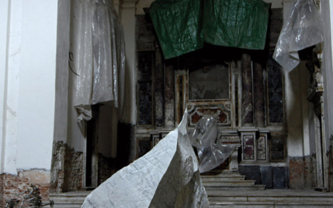 “Per ogni cavatore morto”, l’opera di Calò tra i vincitori del piano per l’arte contemporanea