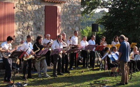 Big Band Machine di scena a Villa Brandi
