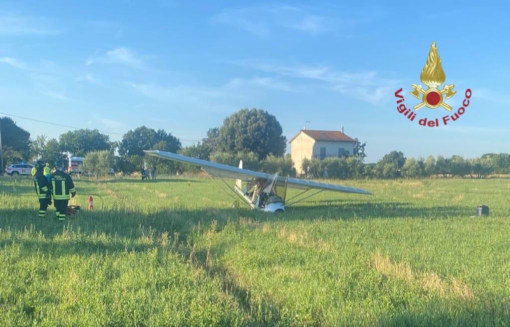 Schianto con l’ultraleggero, muore pilota 57enne