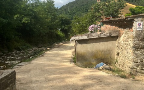 Ponte chiuso, aperta la corsia di emergenza per i residenti di Carmignanello