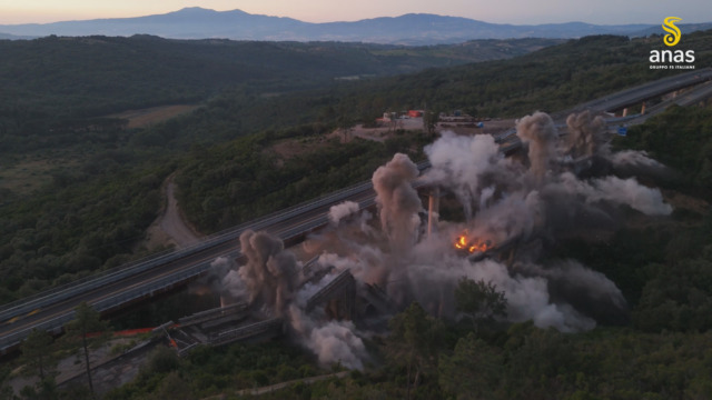 Siena-Grosseto, demolito il viadotto San Lorenzo – GUARDA IL VIDEO