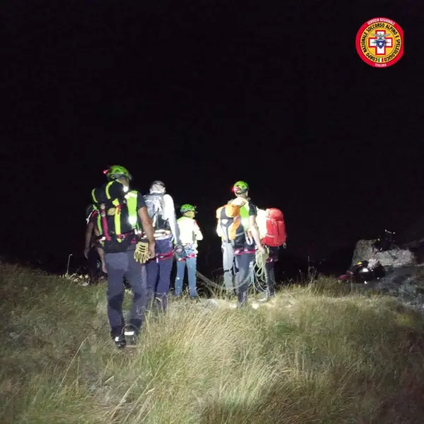Escursionista perde l’orientamento, soccorso nella notte
