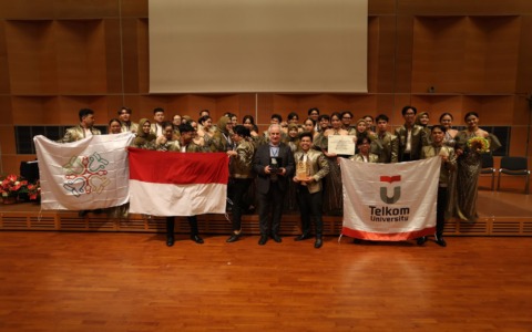 Coro indonesiano vince il concorso polifonico “Guido d’Arezzo” e scoppia la festa – VIDEO