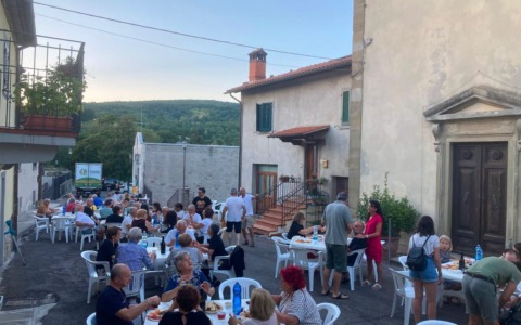 90 persone a cena per festeggiare la riapertura del circolo di Avena