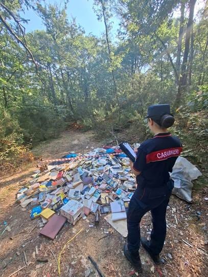 San Casciano in Val di Pesa, rinvenuto cumulo di rifiuti speciali non pericolosi e ingombranti