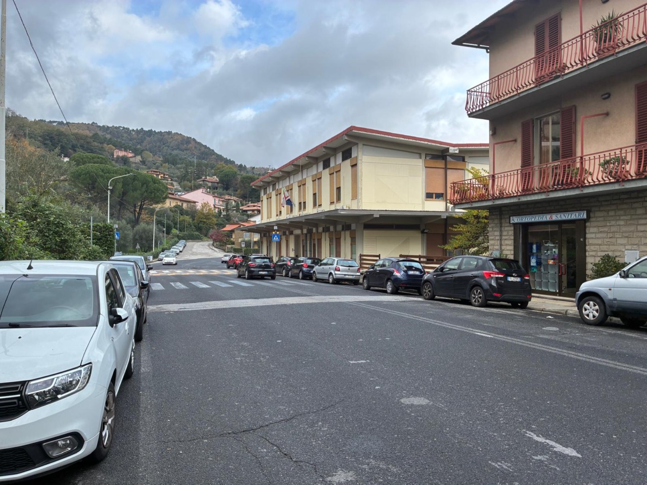 Via ai lavori per gli attraversamenti pedonali lungo la strada 325