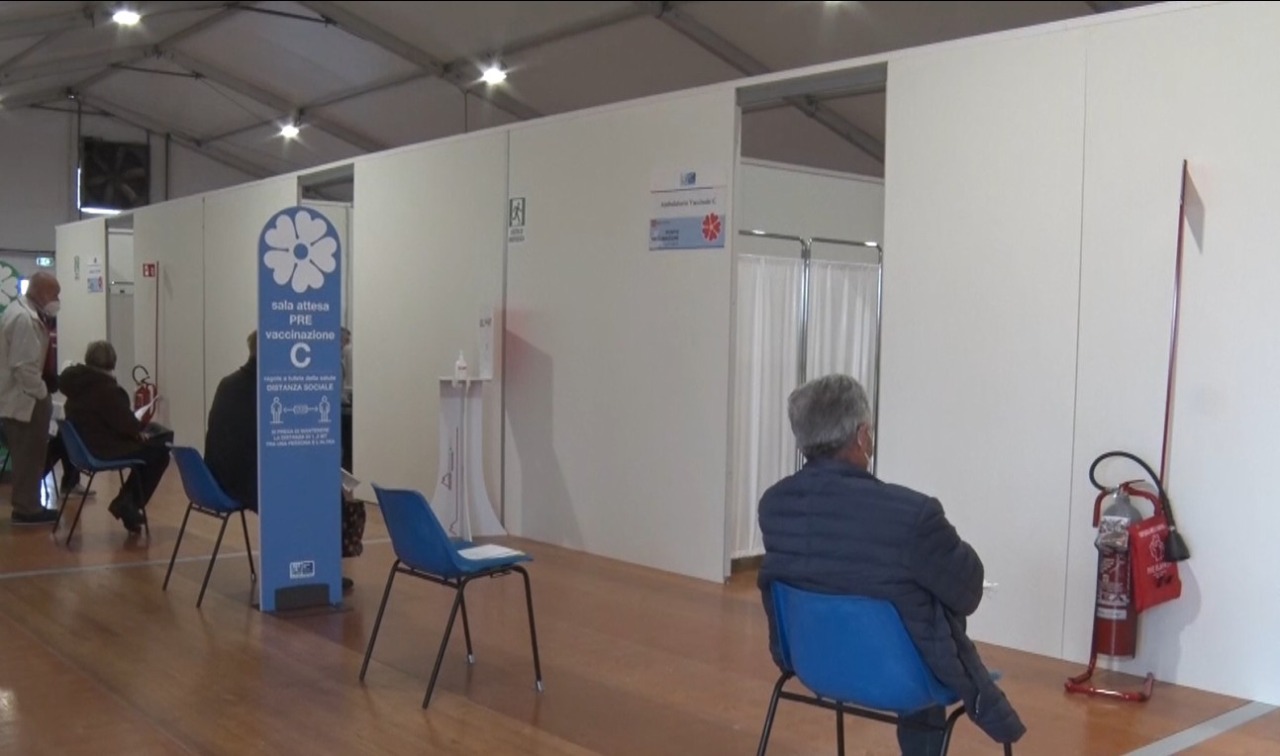 In attesa del vaccino anti Covid cade e si procura lesione permanente: risarcito
