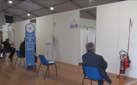 In attesa del vaccino anti Covid cade e si procura lesione permanente: risarcito