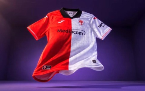 Fiorentina, ecco la maglia per il centenario. Con 1926 pezzi