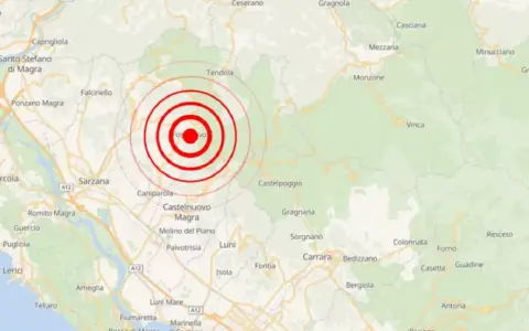 Toscana, violento terremoto all’alba: magnitudo 3.7