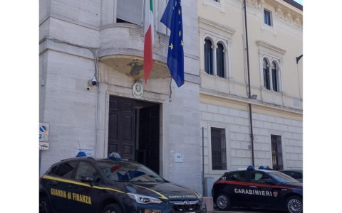 “10mila euro per lavorare in Italia”, poi diventavano schiavi
