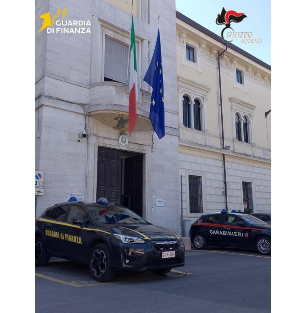 “10mila euro per lavorare in Italia”, poi diventavano schiavi, arrestata coppia
