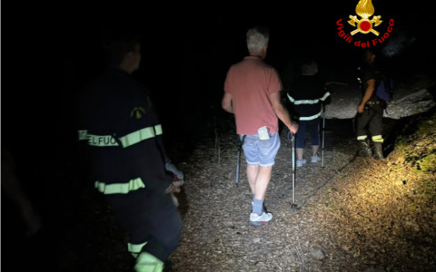 Perdono l’orientamento durante l’escursione: ritrovati dai Vigili Del Fuoco
