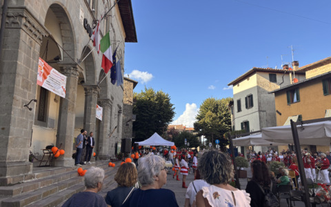 Festa di piazza per l’apertura di 5 nuove attività in paese