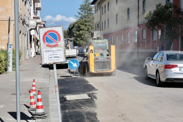 Dal centro alle frazioni, riasfaltature in corso nell’empolese
