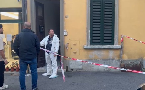 Cadavere trovato in casa, il presunto assassino confessa
