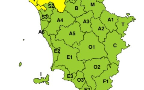 Maltempo, codice giallo su Toscana nord-ovest