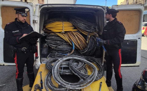 Furto di rame, cinque arresti