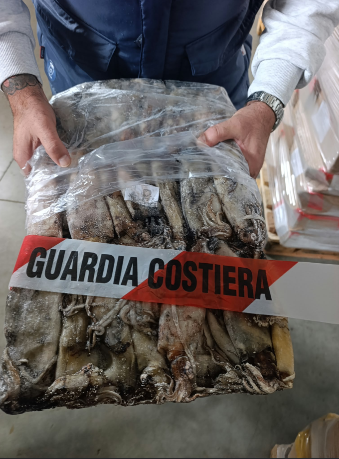 Maxi sequestro di pesce, multa da 50 mila euro a due ristoratori