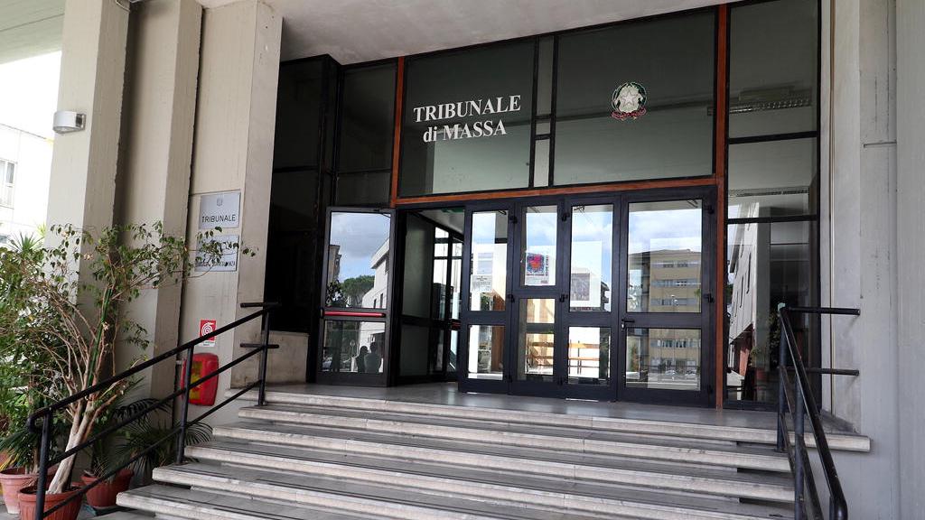Annegò a 10 anni in una piscina: assolti i cinque imputati
